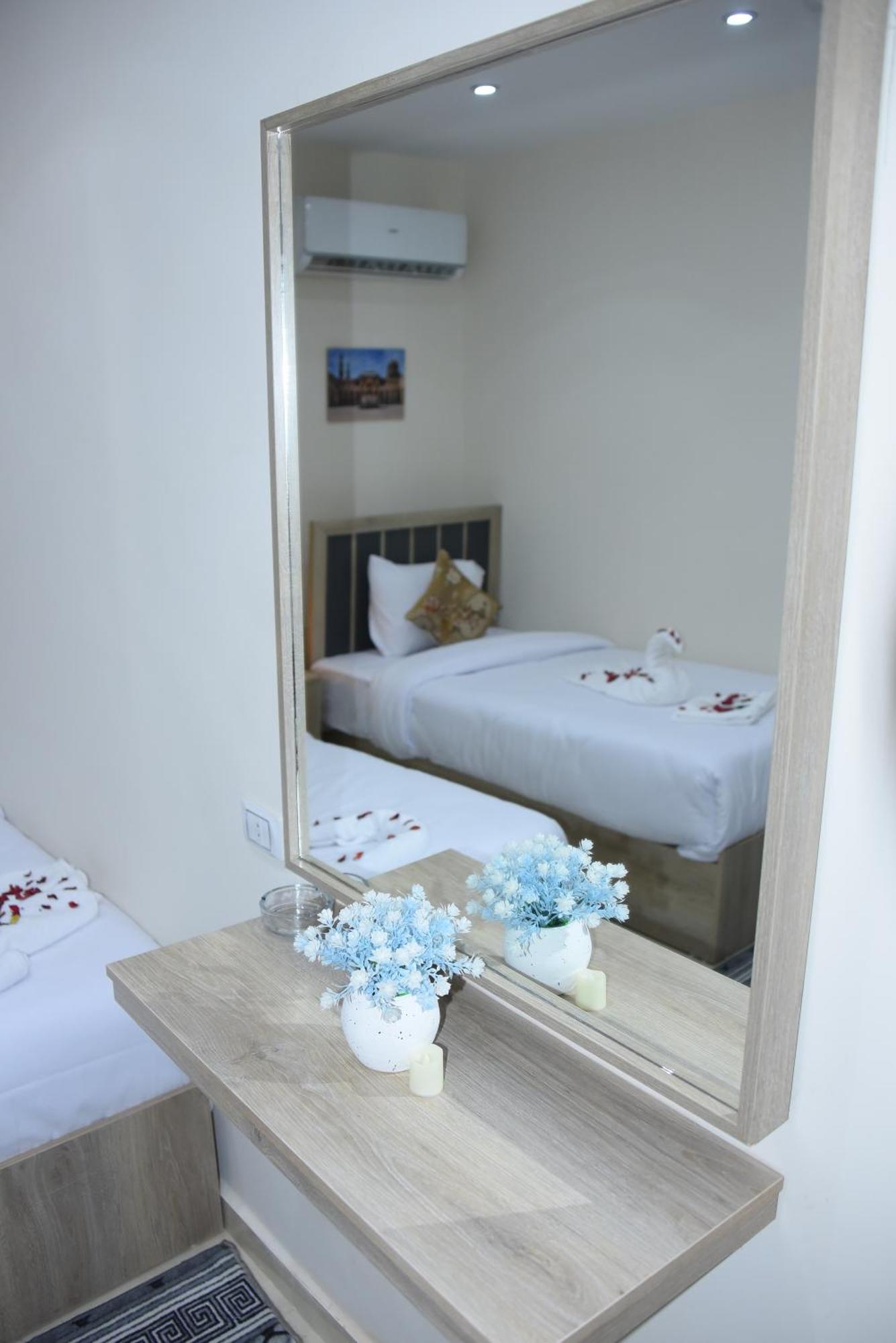 Locanda Pyramids Hotel Kafret el-Gabal Zewnętrze zdjęcie