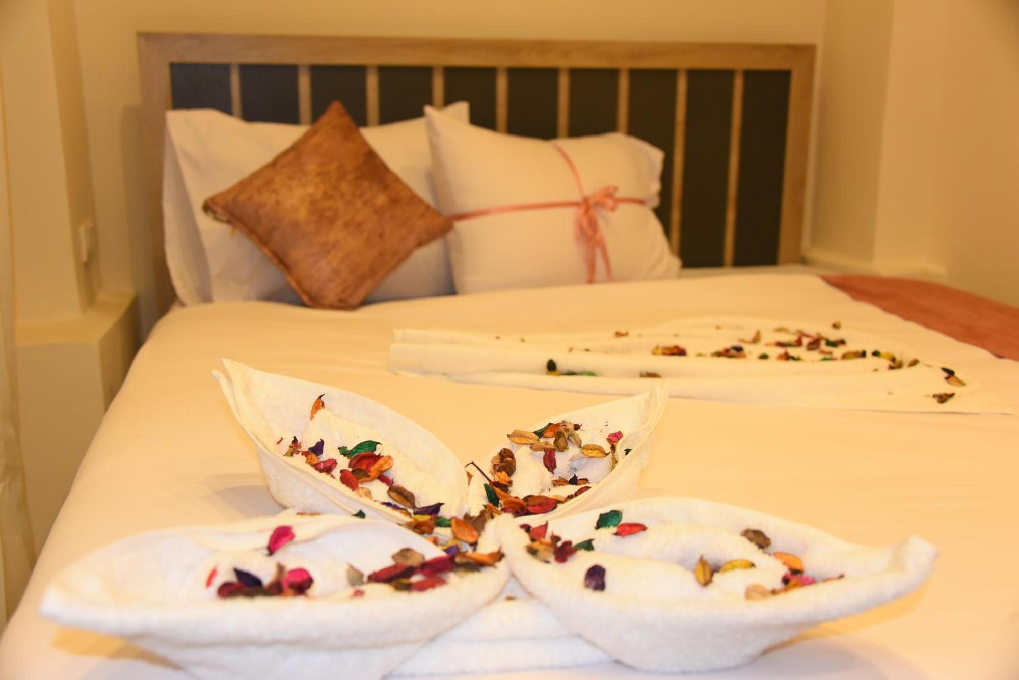Locanda Pyramids Hotel Kafret el-Gabal Zewnętrze zdjęcie